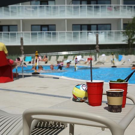 Apartament Lux Tukan B004, Polanki Aqua - Holiday City Kolobrzeg Exterior photo